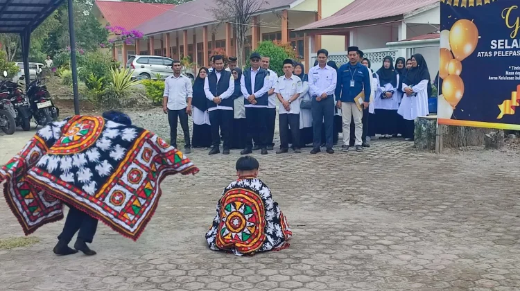 Peluncuran Agrokopi School Project SMA Negeri 1 Permatan Bener Meriah