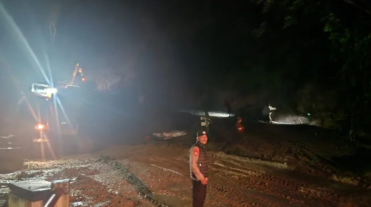 Longsor Susulan Putuskan Akses Jalan Nagan Raya–Takengon