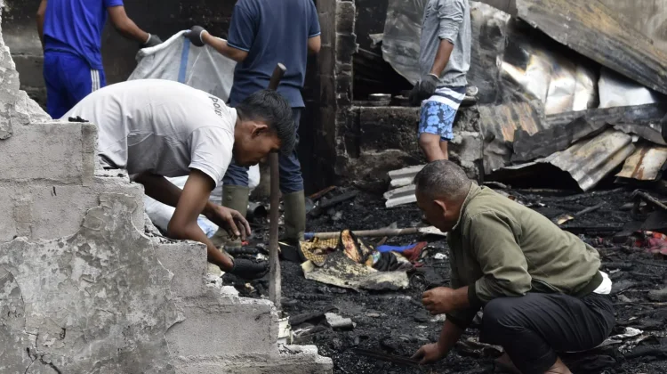 Muchsin Hasan Salurkan Bantuan ke Korban Kebakaran Kebayakan