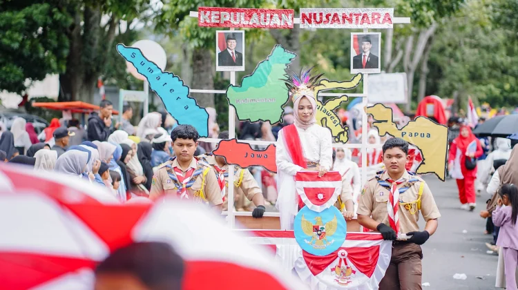Pawai Budaya Semarakkan HUT Ke-81 RI di Takengon