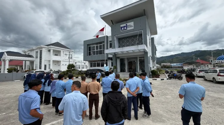Pelepasan Balon ke Udara Tanda Rangkaian Hari Radio RRI Takengon