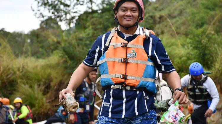 Penanaman Pohon dan Aksi Bersih DAS Peusangan Meriah RRI Fest di Takengon