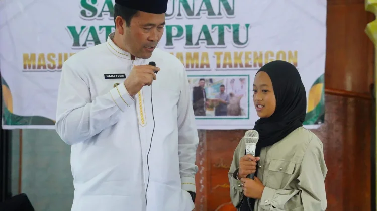 Masjid Agung Ruhama Salurkan 108 Santunan untuk Anak Yatim di Atu Lintang
