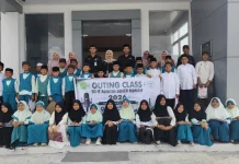 Anak-anak SD Alfatih Bener Meriah Belajar Pengenalan Profesi di RRI Takengon