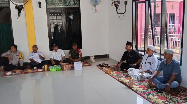 Ratusan Warga Ikuti Pemilihan Ketua RT di Pantai Amal