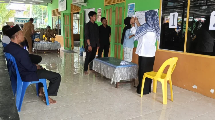 Pantau Pemilihan Ketua RT, Babinsa Jaga Kamtibmas