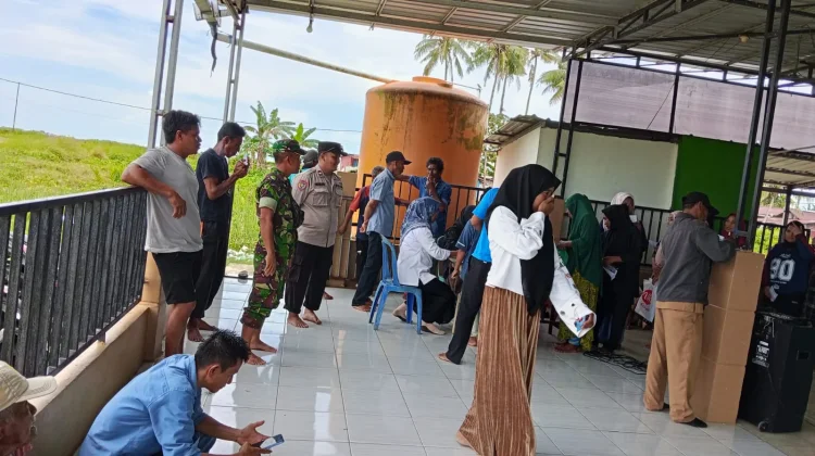 Pantau Pemilihan Ketua RT, Babinsa Jaga Kamtibmas