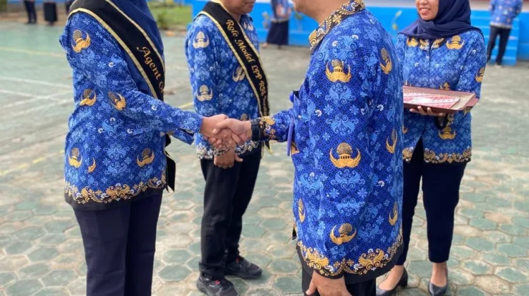 Pengukuhan Role Model dan Agent of Change RRI Tarakan
