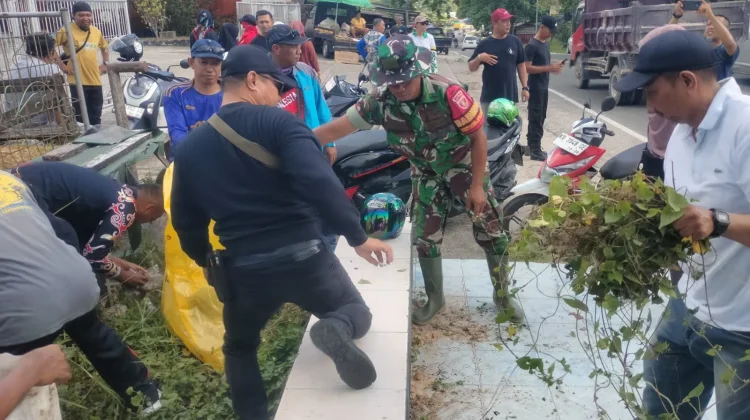 Bersihkan Sampah Plastik, Juata Permai Gelar Safari Gotong Royong