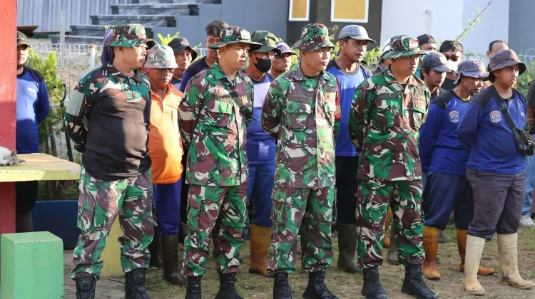Karang Anyar Pantai Galakkan Safari Gotong Royong