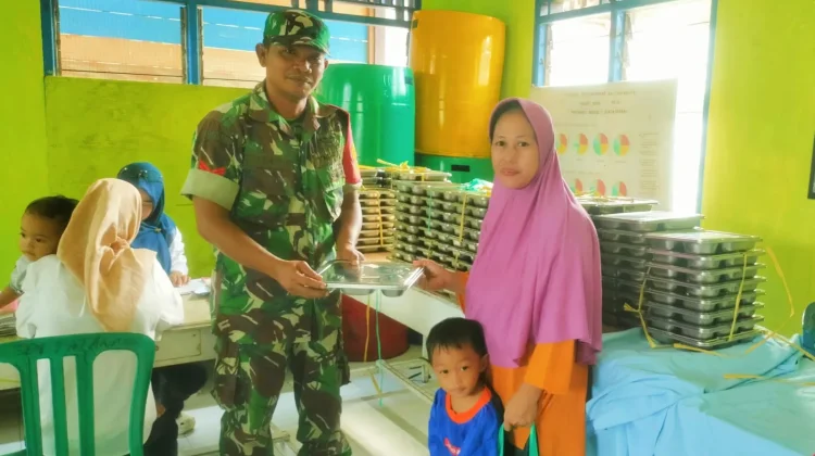 Babinsa Lakukan Pendampingan Posyandu Juata Permai