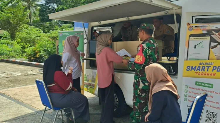 Babinsa Kelurahan Kampung Enam melaksanakan komunikasi dan sosialisasi monitor
