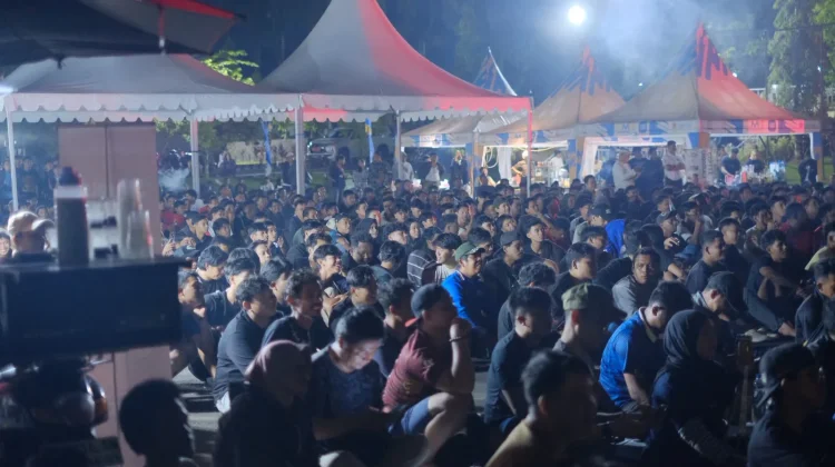 Potret Kemeriahan Nobar Piala Dunia 2026 di Halaman Parkir Rujab Wali Kota Tarakan