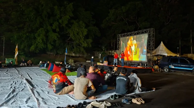 Potret Kemeriahan Nobar Piala Dunia 2026 di Halaman Parkir Rujab Wali Kota Tarakan