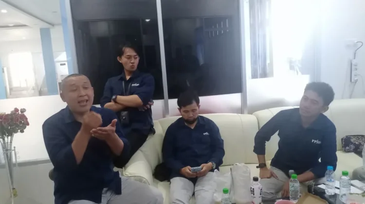 Ketua Panitia RRI Fest mengadakan rapat bersama para Koordinator Bidang Acara
