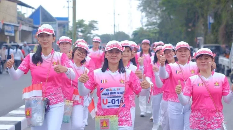 Ribuan Peserta Ikuti Jalan Sehat Beregu Kolaborasi 2026 di Tarakan