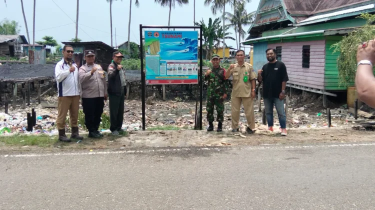 Komunikasi sosialisasi dan monitoring wilayah Pantai Amal