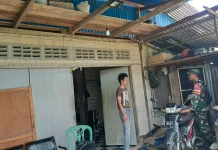Peninjauan Data Warga Kelurahan Kampung Enam