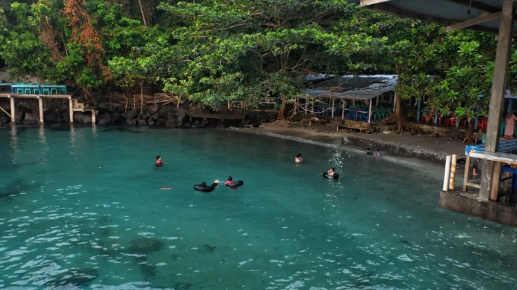Menanti Senja di Jikomolamo