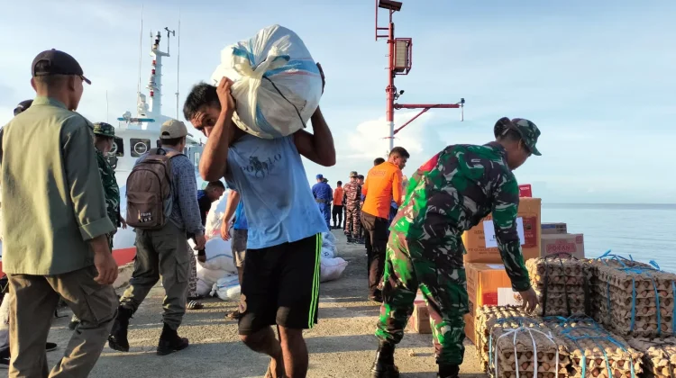 Logistik Tahap III untuk Warga Batang Dua Tiba di Pulau Mayau
