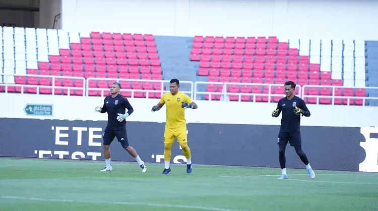 Potret Sesi Latihan Malut United di Stadion Jatidiri
