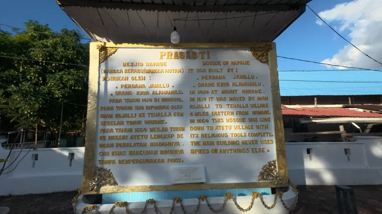 Masjid Tua Wapaue, Jejak Religi "Ambon Manise"