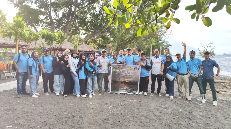 Aksi Bersih Pantai, Program Cinta Lingkungan RRI Fest 2026 di Ternate