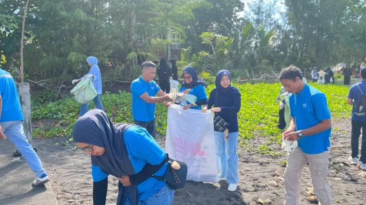 Aksi Bersih Pantai, Program Cinta Lingkungan RRI Fest 2026 di Ternate