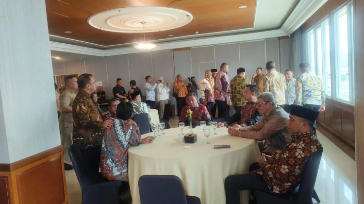 Komitmen Daerah, Bupati Maluku Tenggara Hadiri RUPS Bank Maluku Malut