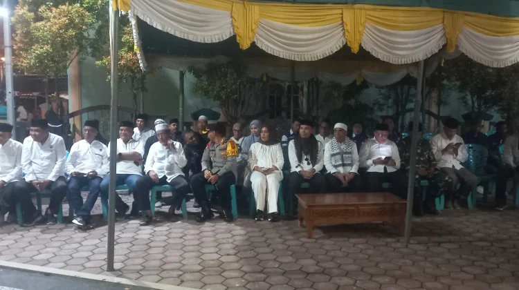 Pawai Obor Meriahkan Takbiran di Kota Tual