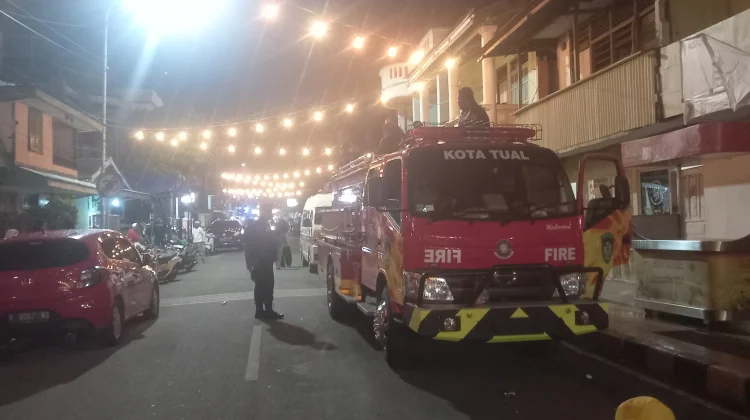 Pawai Obor Meriahkan Takbiran di Kota Tual