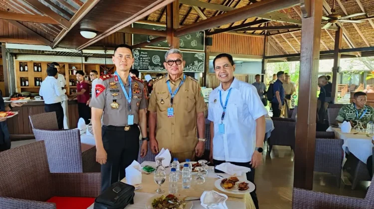 Perkuat Sinergi Daerah, Bupati Malra Hadiri Forum Forkopimda Regional di Lombok