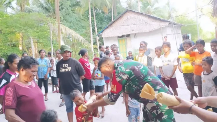 Babinsa Jerol Dampingi Kegiatan Pemeriksaan Kesehatana dan Stimulasi Anak