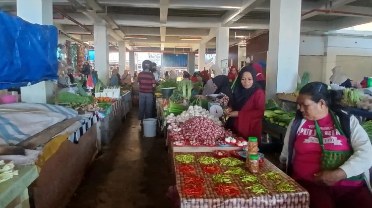 Geliat Pasar Tual jelang Perayaan Hari Raya Idul Adha