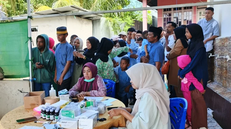 DKM Darul Islam Tanah Putih Bekerjasma dengan Dinkes Tual Lakukan Khitan Massal