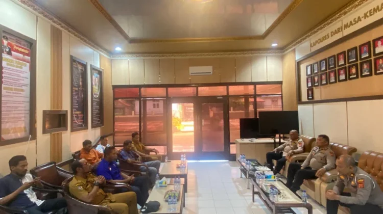 KNPI Tual Temui Polres Bahas Pawai Bola Damai di Kei