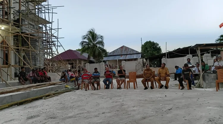 Bupati Maluku Tenggara Tinjau Progres Pembangunan Gedung Gereja Betania GPM Wab