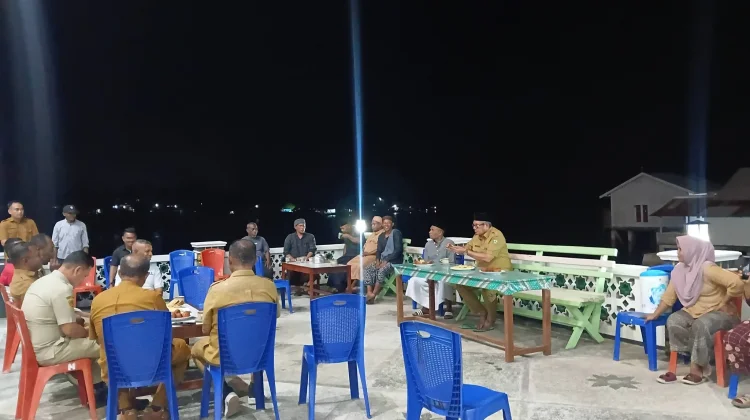 Bupati Malra Serahkan Bantuan untuk Pelantikan BKM Masjid Ohoi Dian Pulau