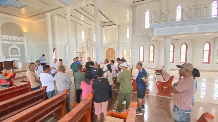 Bupati Thaher Tinjau Pembangunan Gereja Katolik Santa Maria Imaculata Kolser