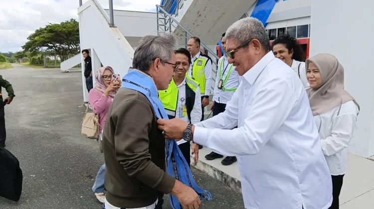 Bupati Malra Sambut Kunjungan Pejabat BULOG dan Kemenkeu di Langgur
