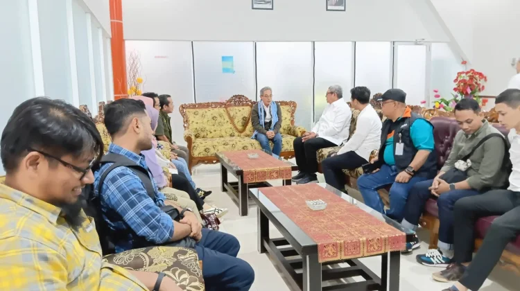 Bupati Malra Sambut Kunjungan Pejabat BULOG dan Kemenkeu di Langgur