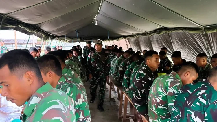 Dandim 1503/Tual Tinjau Marselin Area dan Pembersihan Lahan Yon TP