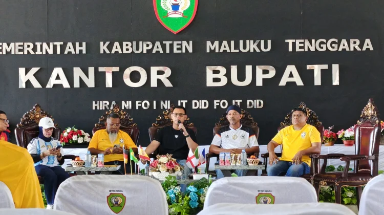 RRI Tual Selenggarakan Talkshow Pesta Bola di Aula Gedung Kantor Bupati Malra