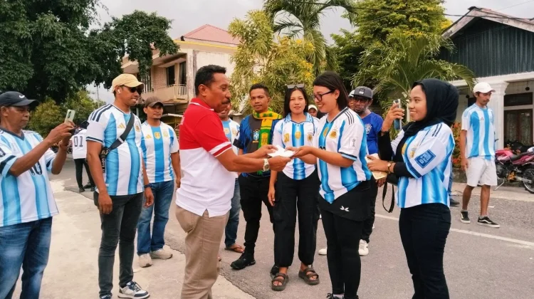 Euforia World Cup 2026 Mulai Terasa, Fun Walk Meriahkan Perumahan Pemda Langgur