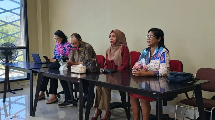 Relawan Literasi Masyarakat Menggelar Lokakarya Mengulas Buku di Kota Tual
