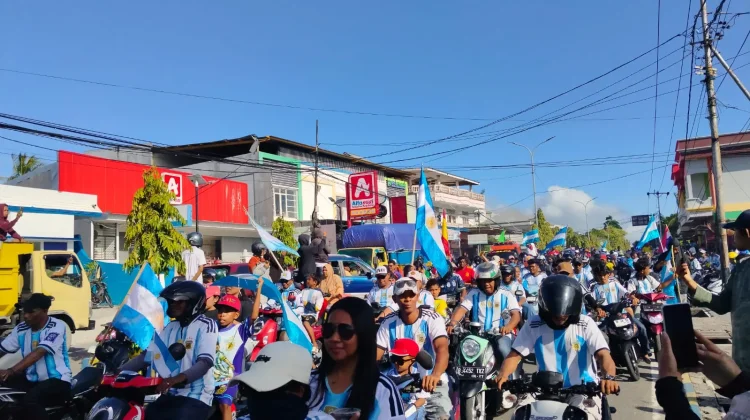 Semangat Piala Dunia Satukan Warga Kei dalam Konvoi Perdamaian