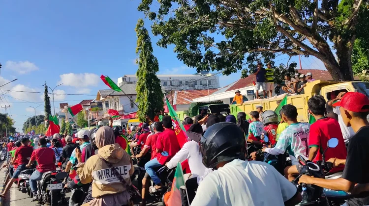 Semangat Piala Dunia Satukan Warga Kei dalam Konvoi Perdamaian