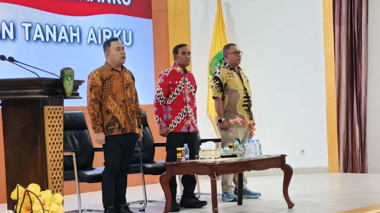 Pemkot Tual tandatangani MoU dengan Kejaksaan Negeri Tual