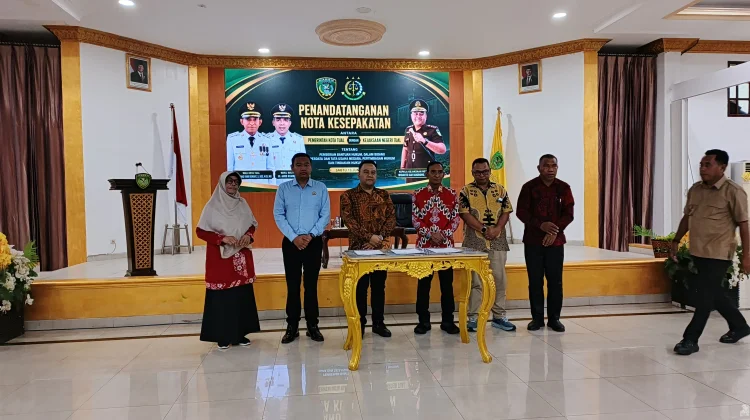 Pemkot Tual tandatangani MoU dengan Kejaksaan Negeri Tual