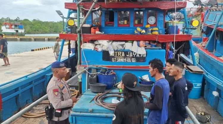KP3 Tual Sambangi Nelayan guna Jaga Keselamatan